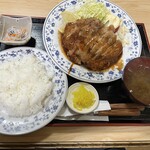 工藤精肉店食堂部 - 料理写真:チキンソテー定食