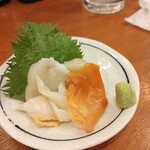 釣宿酒場マヅメ - 貝刺し盛り合わせ　　　　659円（税込）