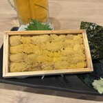 酒楽 むらくも - ウニ一枚板