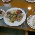 銀城酒店 - 食いすぎか？