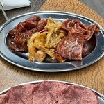 ホルモンいとうや - ホホ、上ミノ、ハラミ