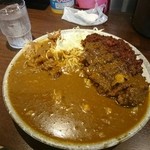 Karehausu Koko Ichiban Ya - 味噌カツカレーにカルビ焼肉トッピング♪(ビーフソース)