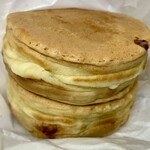 御座候 - 料理写真:大判焼・赤 2個