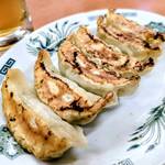 日高屋 - 料理写真:餃子（6個）￥300