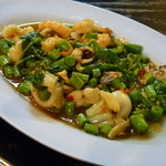 IM CHAN - シーフードのバジル炒め