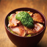 創業麺類元年 坂本龍馬が愛したラーメン食堂 - 26年3月荒木さん家のブリの炙りと葉にんにくのぬた丼