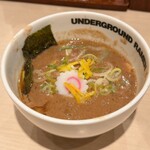 アンダーグラウンド ラーメン 頑者 - 