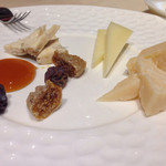 アルティスタ， - チーズ盛り合わせ