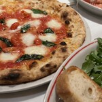 800°ディグリーズ ナポリタン ピッツェリア - 