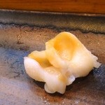 寿司栄 - 石垣貝の身