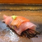 寿司栄 - トロ金目鯛に塩昆布と山椒を巻いて