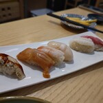  寿司酒場 すし屋の秀ヨシ - 