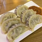 え 町田なのに ネパール餃子酒場 そるてぃ - ネパール餃子・モモ