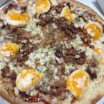 ピザ・カリフォルニア - 料理写真:とろタマ牛焼肉ピザ