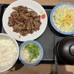 松屋 - 料理写真:カルビ焼肉W定食(ライス並)