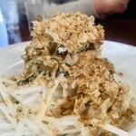 うつぼ - ① 770円：ウツボと大根のカリカリサラダ