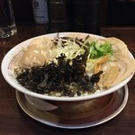 四十三代目 哲麺 - 醤油豚骨ラーメン全部入り