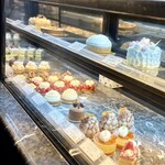 メゾン・ド・プティ・フール - 店舗内観