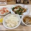 大公楼 - 鶏肉としめじのオイスター炒め