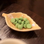 三谷製糖 羽根さぬき本舗 - 試食の茶毬小粒 '15 1月上旬