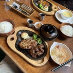 びっくりドンキー - 料理写真:ちょっと違うか、、ワンプレートじゃないから