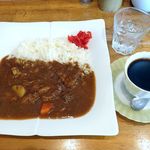 Hanaya - 平日ランチ・ポークカレー(580円)＋HOTコーヒー(ランチにセットで+100円)…いずれも8%税込　良く煮込まれた肉はホロトロ、野菜は形を残した仕上がり。手間を掛けてあるのが解ります。