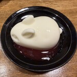 水餃子と胡椒シュウマイの二兎 - うさぎの杏仁豆腐
