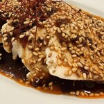 水餃子と胡椒シュウマイの二兎 - 名物！よだれ鶏