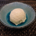 麺屋 波 - デザートのバニラアイス