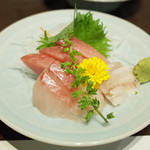 藤吉 - 国産かきを食べる会(6600円・外税)のお刺身。鮪、黒鯛、帆立、シロギス