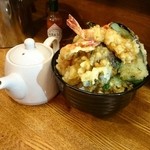 一八 - バカッタレ天丼+茶漬け♪ まず天丼のタレが旨すぎて昇天しました笑 出汁をかけて茶漬けにすると、また違った美味しさになります！