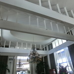 The Kahala Hotel & Resorts - 素敵なシャンデリア～♪