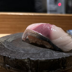 夜鮨 - 料理写真:珍しく生の鯖