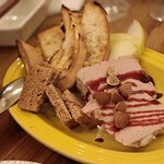 立飲・ビストロシン サンテ - 鶏レバーペースト