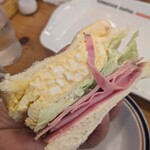 コメダ珈琲店 - 料理写真:厚み
