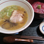 五しき - ランチ「ラーメン + 鉄火丼 950円」