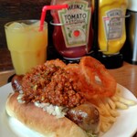 SKOOKUM HOTDOG DINER - チリドッグオニポテセット