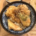 蕎麦と鶏 はんさむ - 塩だれ鶏天丼