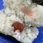 うおせい - 梅干しは丸ごと一個入っています！