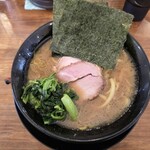 家系ラーメン 上総家 - ラーメン（並）