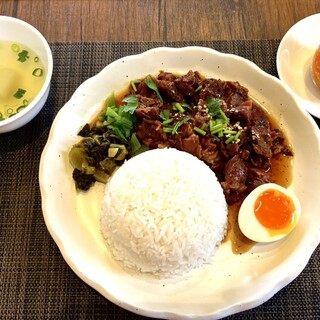 タイ食堂 アロイアロイ_1