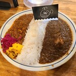 CURRY SHOP くじら - 