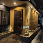 山がや - 雨の中、オシャレな外観を撮影中に店長に挨拶された（笑）