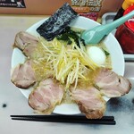 ラーメンかいざん - ネギチャーシューの玉子トッピング（1300円＋100円）