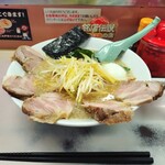 ラーメンかいざん - ネギチャーシューの玉子トッピング（1300円＋100円）