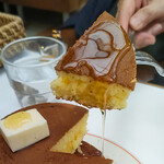 イワタコーヒー店 - シロップ、トロ～り！！