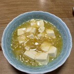 中国料理 にいくら - 2皿目
乳酸発酵させた白菜と豆腐の煮込み、干し貝柱の出汁。
