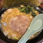 横浜家系ラーメン 極味家 - 料理写真: