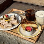 COFFEE HOUSE punkt. - 
