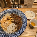 担担麺の掟を破る者 - 